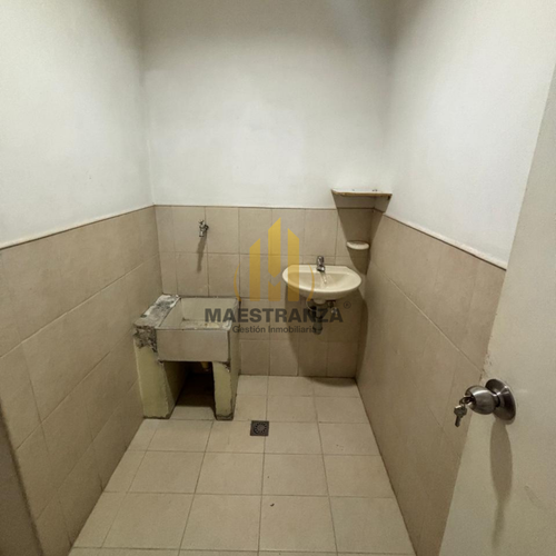 Oficina en venta en Laureles, Medellín, 1400 m² · foto 17 de 21