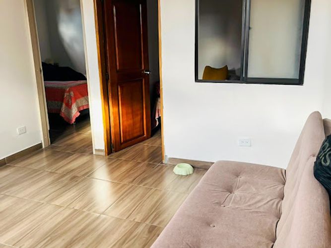 Casa de 7 alcobas en venta en El Porvenir, Rionegro, 240 m² · foto 3 de 15