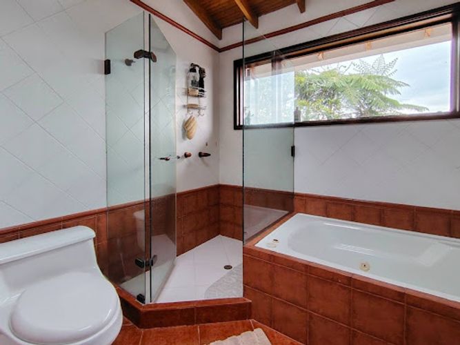 Casa de 4 alcobas en venta en Pontezuela, Rionegro · foto 14 de 24