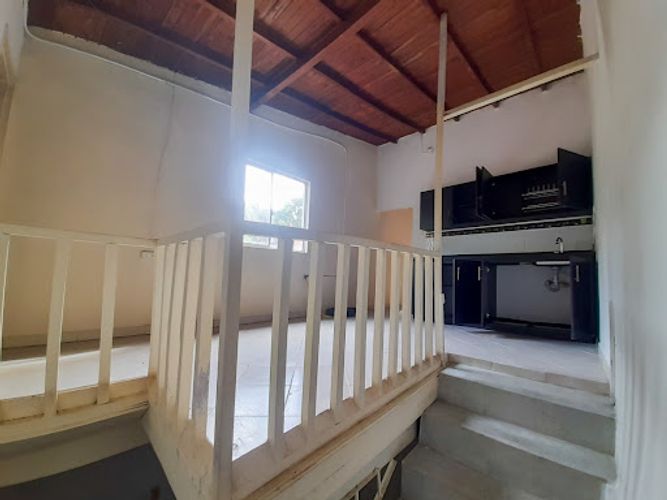 Casa de 9 alcobas en venta en La Mina, Envigado, 620 m² · foto 3 de 13