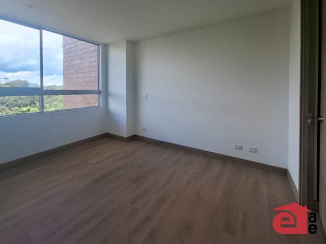 Apartamento de 2 alcobas en venta en El Porvenir, Rionegro, 74 m² · foto 5 de 12