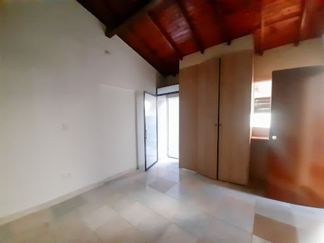 Casa de 9 alcobas en venta en La Mina, Envigado, 620 m² · foto 7 de 13