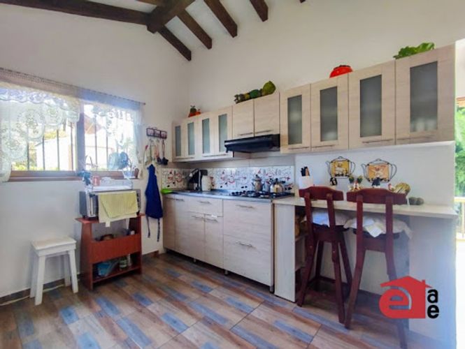 Casa de 5 alcobas en venta en Cristo Rey, El Carmen de Viboral · foto 9 de 24