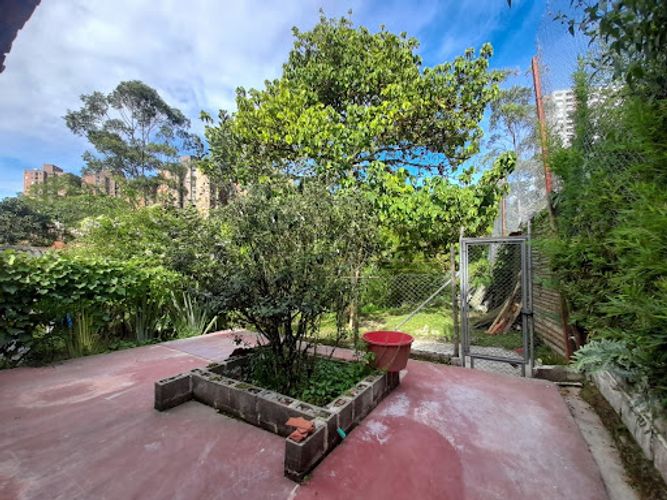 Casa de 9 alcobas en venta en La Mina, Envigado, 620 m² · foto 13 de 13