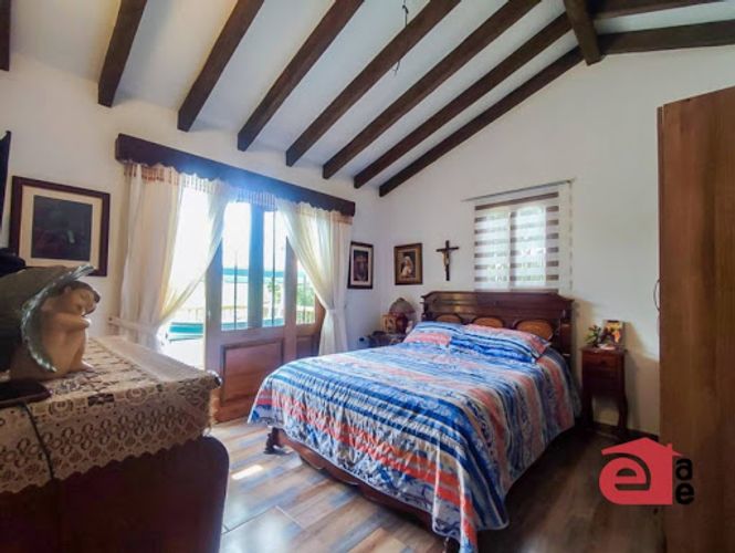 Casa de 5 alcobas en venta en Cristo Rey, El Carmen de Viboral · foto 11 de 24