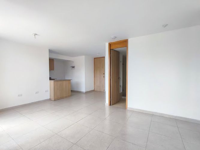 Apartamento de 2 alcobas en venta en Cuatro Esquinas, Rionegro, 57 m² · foto 2 de 13