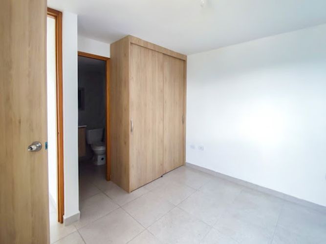 Apartamento de 2 alcobas en venta en Cuatro Esquinas, Rionegro, 57 m² · foto 6 de 13