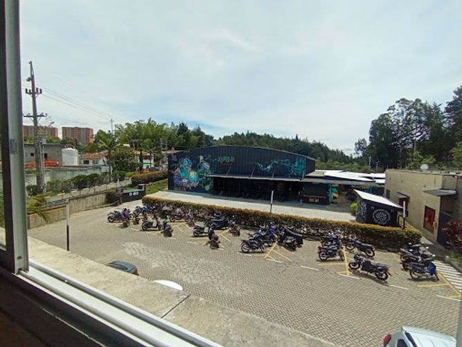 Oficina en venta en El Porvenir, Rionegro, 29 m² · foto 3 de 5