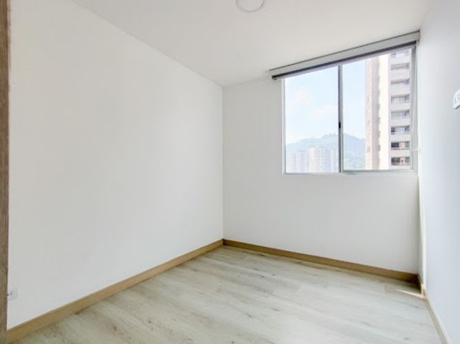 Apartamento en venta en Prados De Sabaneta, Sabaneta · foto 8 de 20
