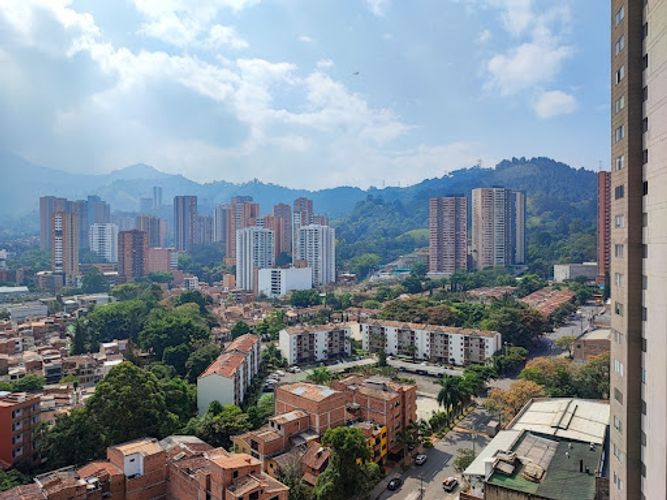 Apartamento en venta en Prados De Sabaneta, Sabaneta · foto 18 de 20