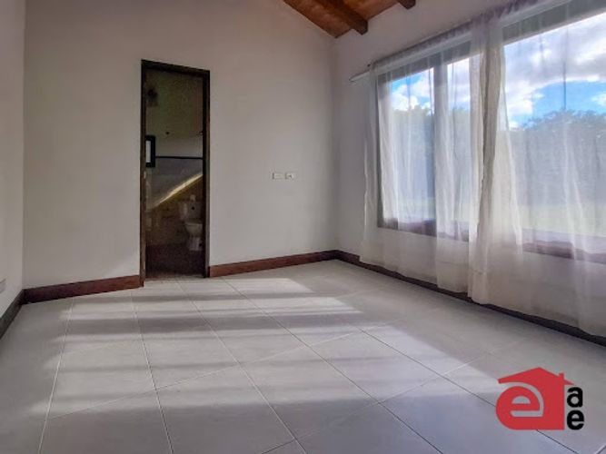 Casa de 3 alcobas en venta en Lomitas, La Ceja · foto 9 de 24