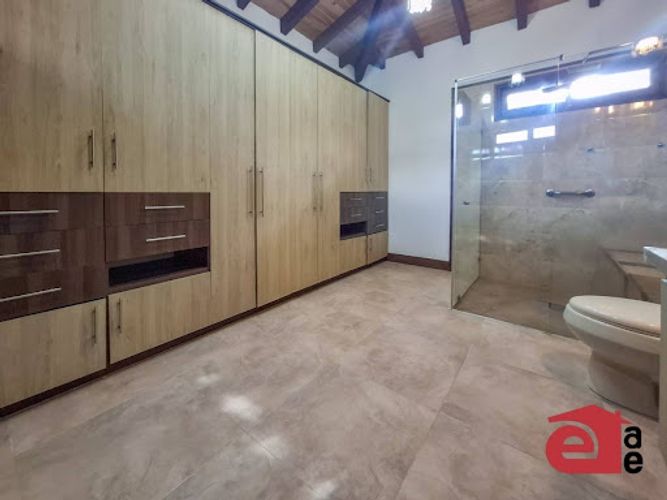 Casa de 3 alcobas en venta en Lomitas, La Ceja · foto 15 de 24
