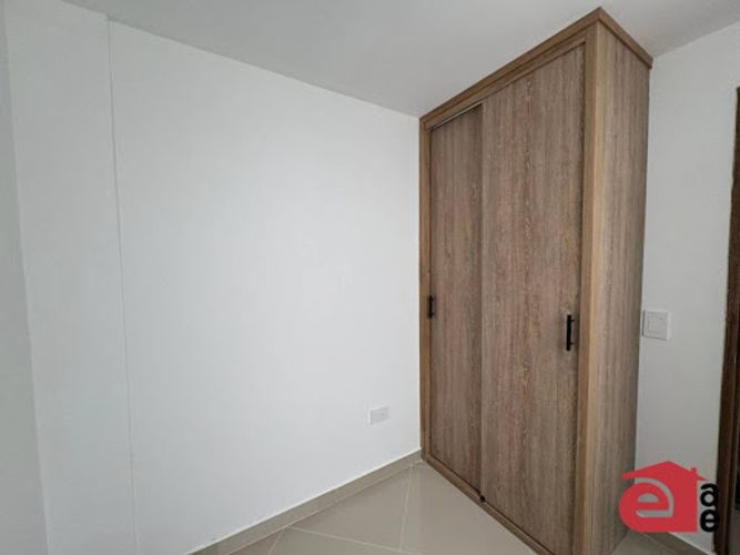 Apartamento de 3 alcobas en venta en La Ceja, 72 m² · foto 4 de 11