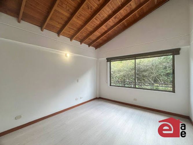 Apartamento de 3 alcobas en venta en El Retiro, 266 m² · foto 11 de 23