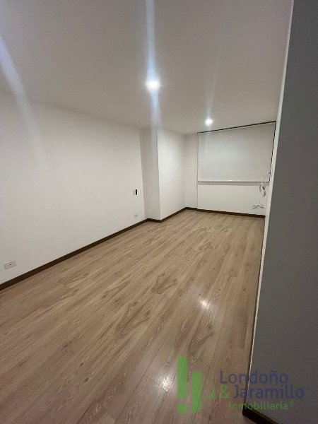 Apartamento en arriendo en El Poblado, Medellín · foto 6 de 18