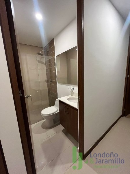 Apartamento en arriendo en El Poblado, Medellín · foto 14 de 18