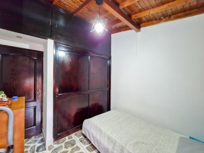Casa de 3 alcobas en venta en Suramérica, Itagüí, 178 m² · foto 5 de 11