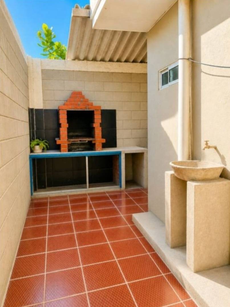 Casa en venta en Lagos Del Caujaral, Atlántico · foto 11 de 16