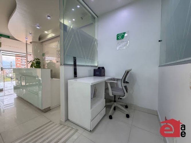 Local en venta en El Chocho, Envigado, 127 m² · foto 2 de 18