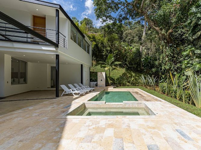 Casa de 4 alcobas en venta en San Jose De Manzanillo, Medellín, 502 m² · foto 23 de 24