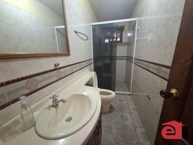 Casa de 8 alcobas en venta en Santa Ana, Rionegro, 440 m² · foto 13 de 24