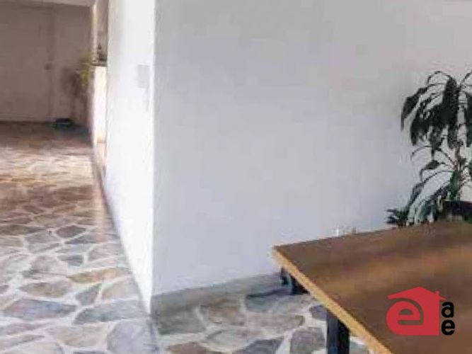 Apartamento de 4 alcobas en venta en Laureles, Medellín, 170 m² · foto 4 de 12