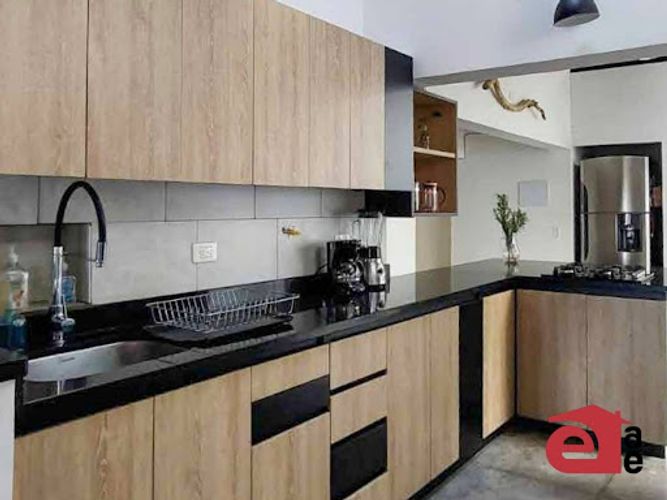 Apartamento de 4 alcobas en venta en Laureles, Medellín, 170 m² · foto 6 de 12