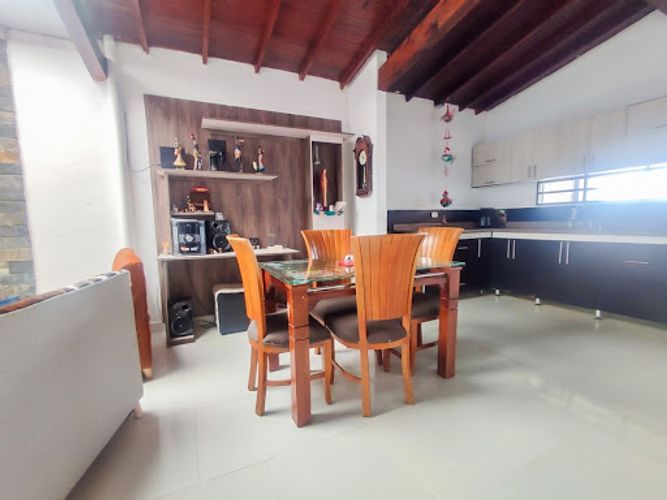 Casa de 3 alcobas en venta en La Ceja, 100 m² · foto 2 de 19