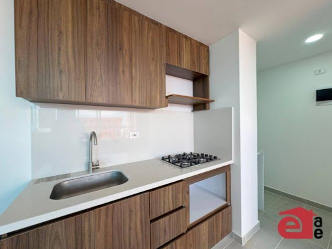 Casa de 2 alcobas en venta en Loma De San Jose, Sabaneta, 68 m² · foto 3 de 11