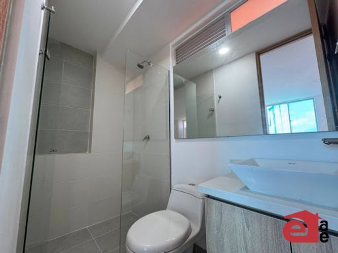 Casa de 2 alcobas en venta en Loma De San Jose, Sabaneta, 68 m² · foto 8 de 11