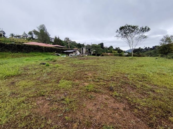 Lote en venta en La Maria, El Carmen de Viboral, 3058 m² · foto 3 de 11