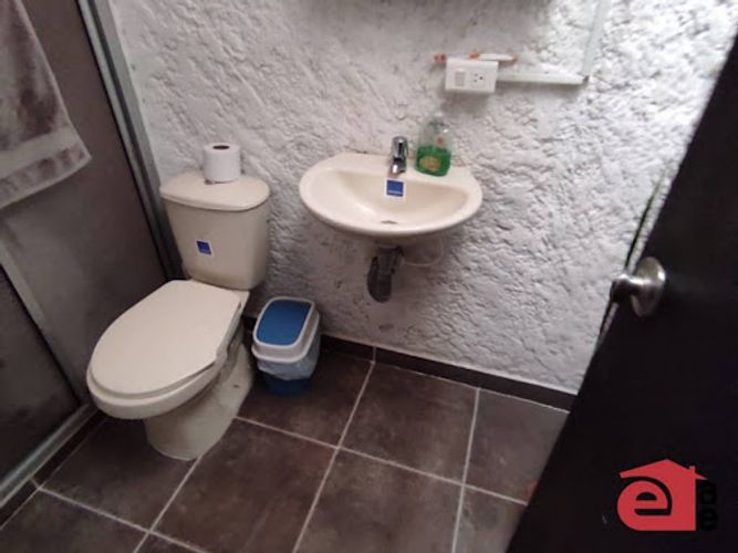Casa de 7 alcobas en venta en Prado, Medellín, 230 m² · foto 12 de 16