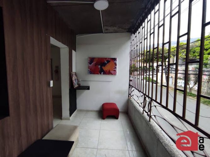 Casa de 7 alcobas en venta en Prado, Medellín, 230 m² · foto 15 de 16