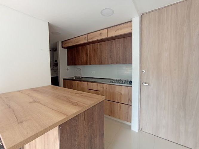 Apartamento de 2 alcobas en venta en Cuatro Esquinas, Rionegro, 53 m² · foto 2 de 17