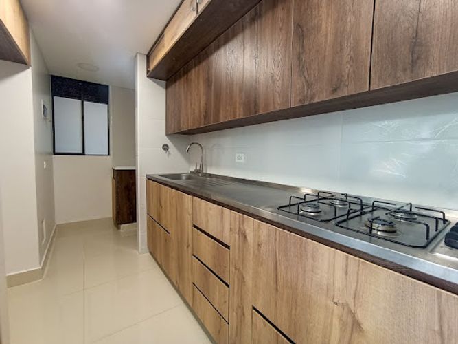 Apartamento de 2 alcobas en venta en Cuatro Esquinas, Rionegro, 53 m² · foto 3 de 17