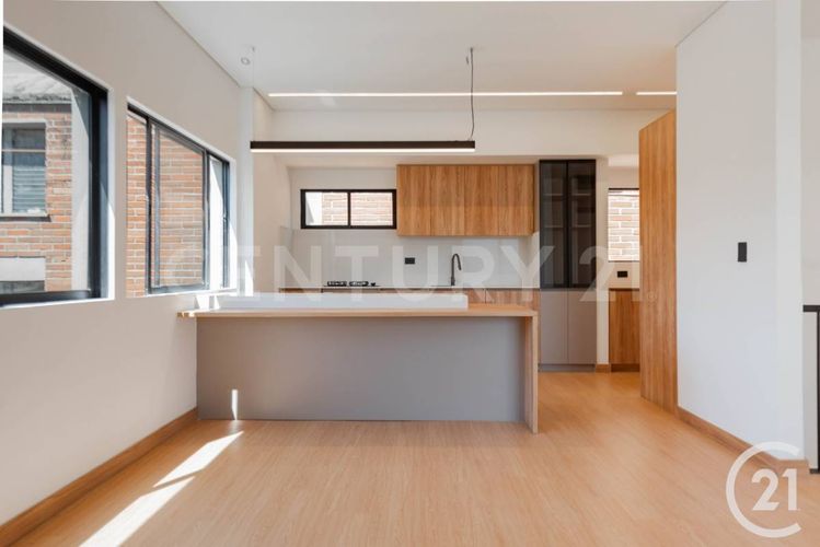 Apartamento de 3 alcobas en venta en Las Lomas, Medellín, 135 m² · foto 3 de 19