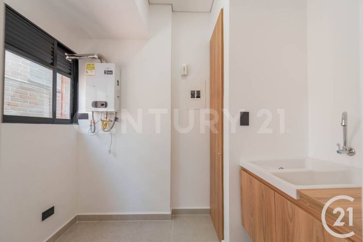 Apartamento de 3 alcobas en venta en Las Lomas, Medellín, 135 m² · foto 8 de 19