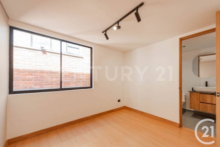 Apartamento de 3 alcobas en venta en Las Lomas, Medellín, 135 m² · foto 18 de 19