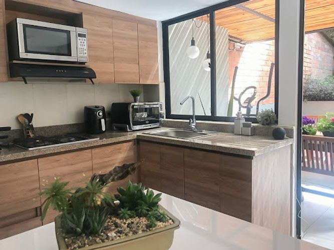Casa de 3 alcobas en venta en Cuatro Esquinas, Rionegro, 140 m² · foto 5 de 9