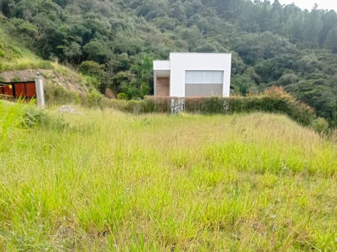 Lote en venta en Niquia, Bello, 3391 m² · foto 4 de 11