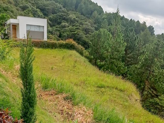 Lote en venta en Niquia, Bello, 3391 m² · foto 5 de 11