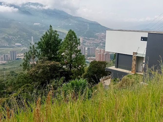 Lote en venta en Niquia, Bello, 3391 m² · foto 7 de 11