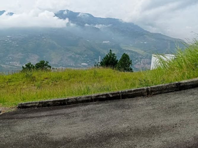 Lote en venta en Niquia, Bello, 3391 m² · foto 10 de 11
