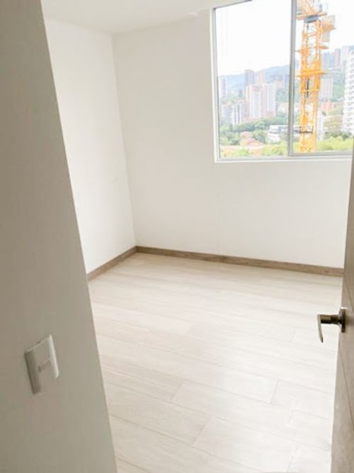 Apartamento de 3 alcobas en venta en Prados De Sabaneta, Sabaneta, 83 m² · foto 5 de 10