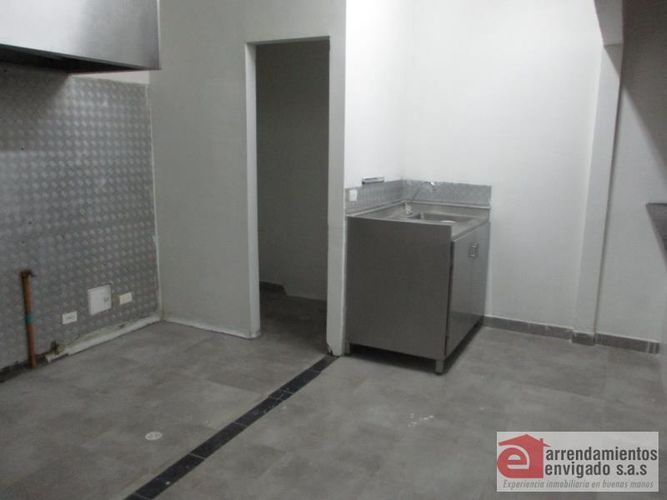 Local en venta en Sevilla, Medellín, 22 m² · foto 2 de 10
