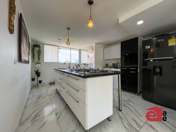 Apartamento de 3 alcobas en venta en La Frontera, Medellín, 90 m² · foto 3 de 12