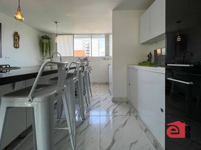 Apartamento de 3 alcobas en venta en La Frontera, Medellín, 90 m² · foto 4 de 12