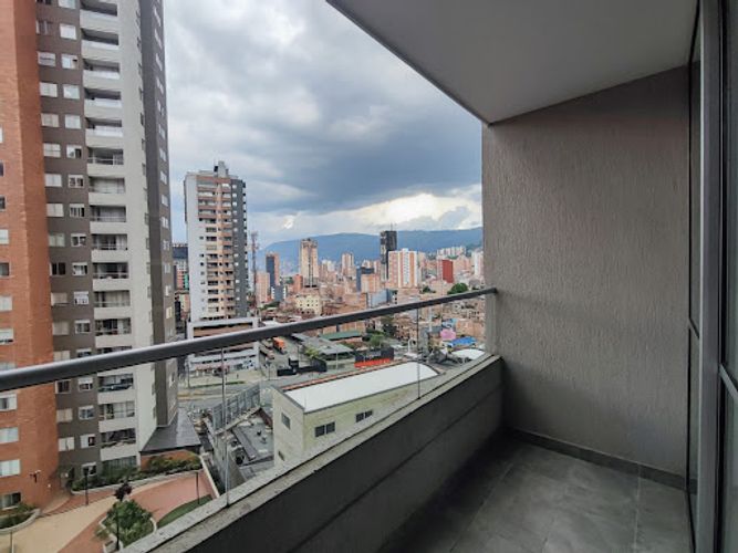 Apartamento en venta en Prados De Sabaneta, Sabaneta · foto 15 de 24
