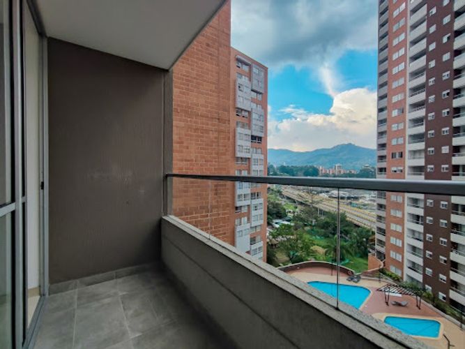 Apartamento en venta en Prados De Sabaneta, Sabaneta · foto 19 de 24