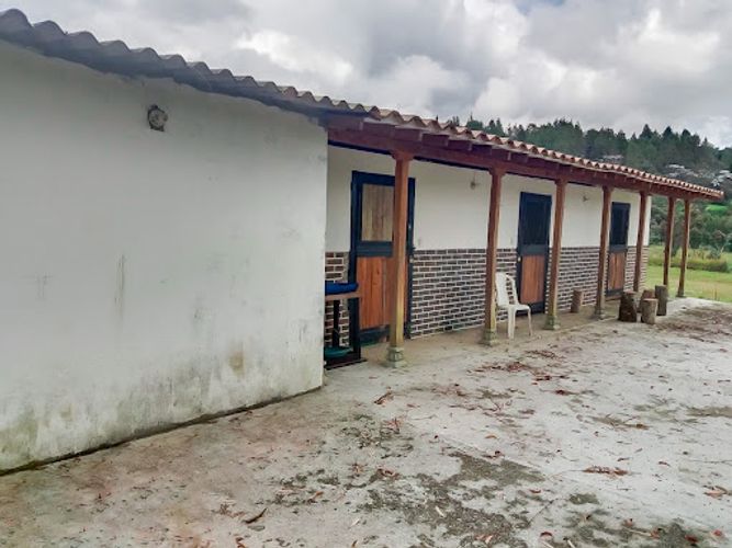Finca en venta en Romeral, Guarne, 500 m² · foto 6 de 17